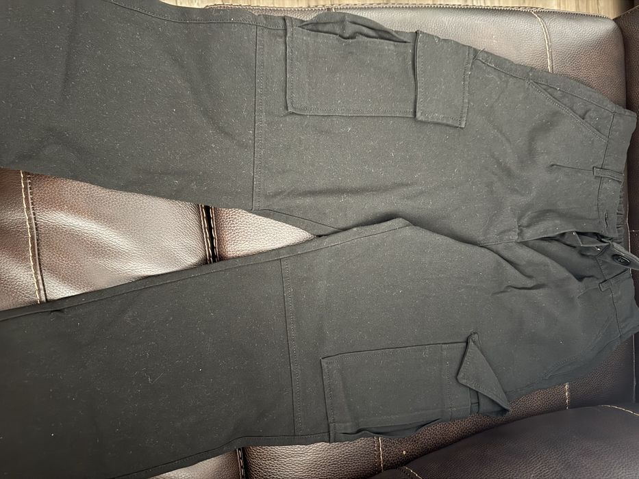 Pantaloni CARGO dama BERSHKA