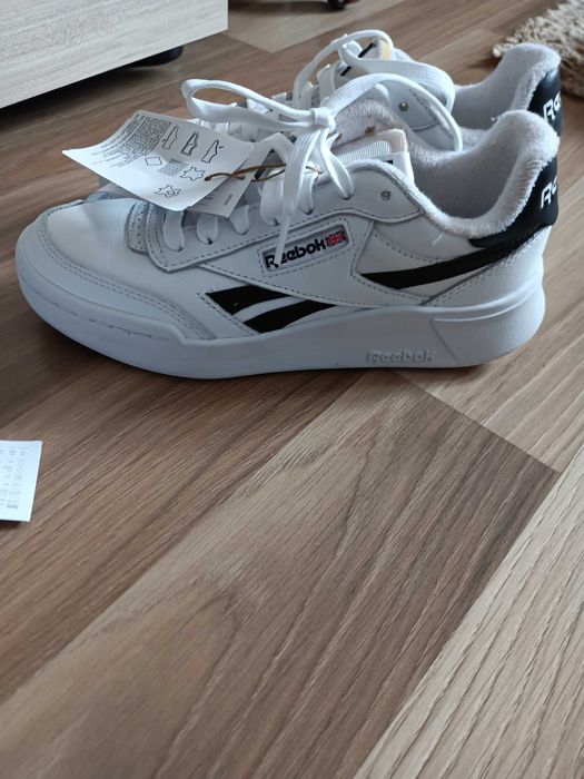 Reebok н.34,5, цена 60 лв