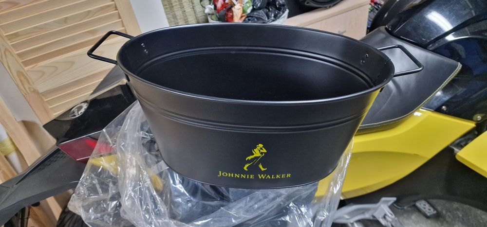 Frapiera metal ovala Johnnie Walker
