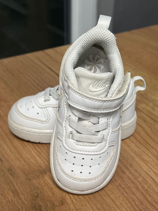 Детски кецове nike 11 см eur 21