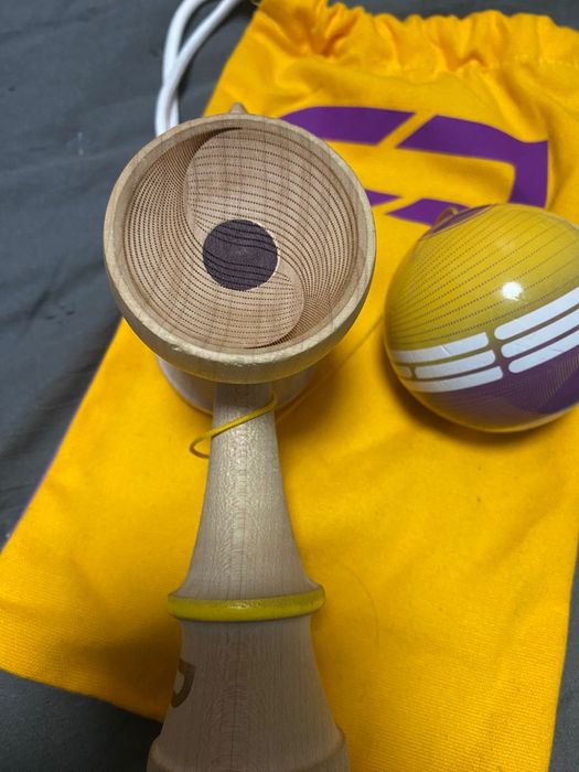 Kendama Sol pro model