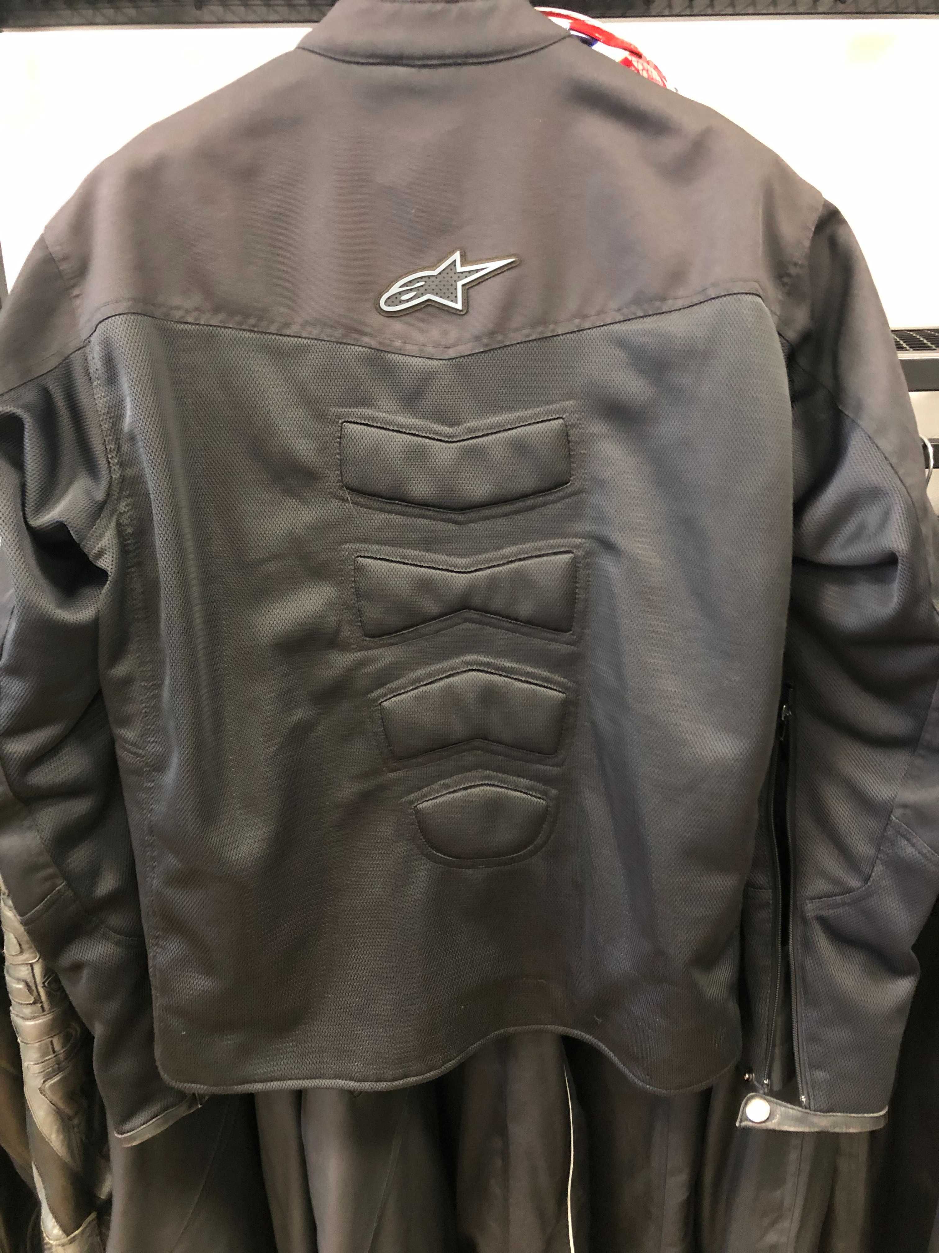 Лятно мото яке ALPINESTARS CITY,размер 58-60 XXL,протектор,като ново