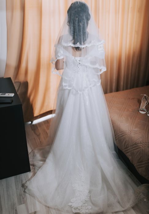 Дизайнерска булчинска рокля