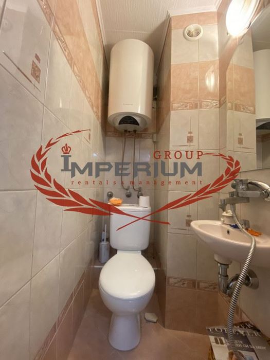 Дава се под наем Четиристаен апартамент в Варна, Базар Левски - 90 кв.м за 459 € - Снимка #9