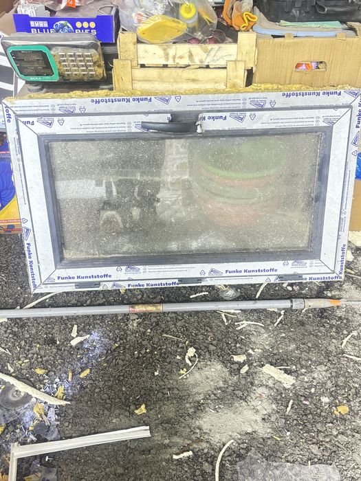 Пластиковая форточка.