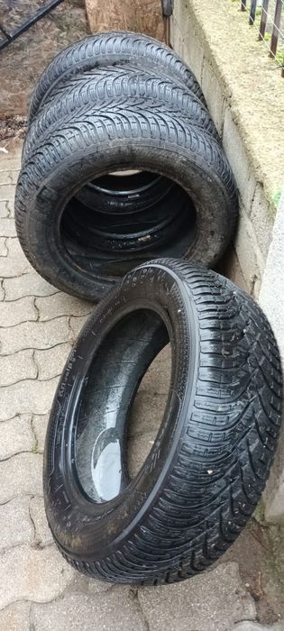 De vânzare: 4 anvelope de iarnă aproape noi – Kleber Krisalp HP3 18