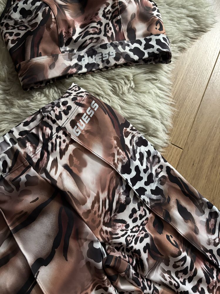Спортен комплект Guess