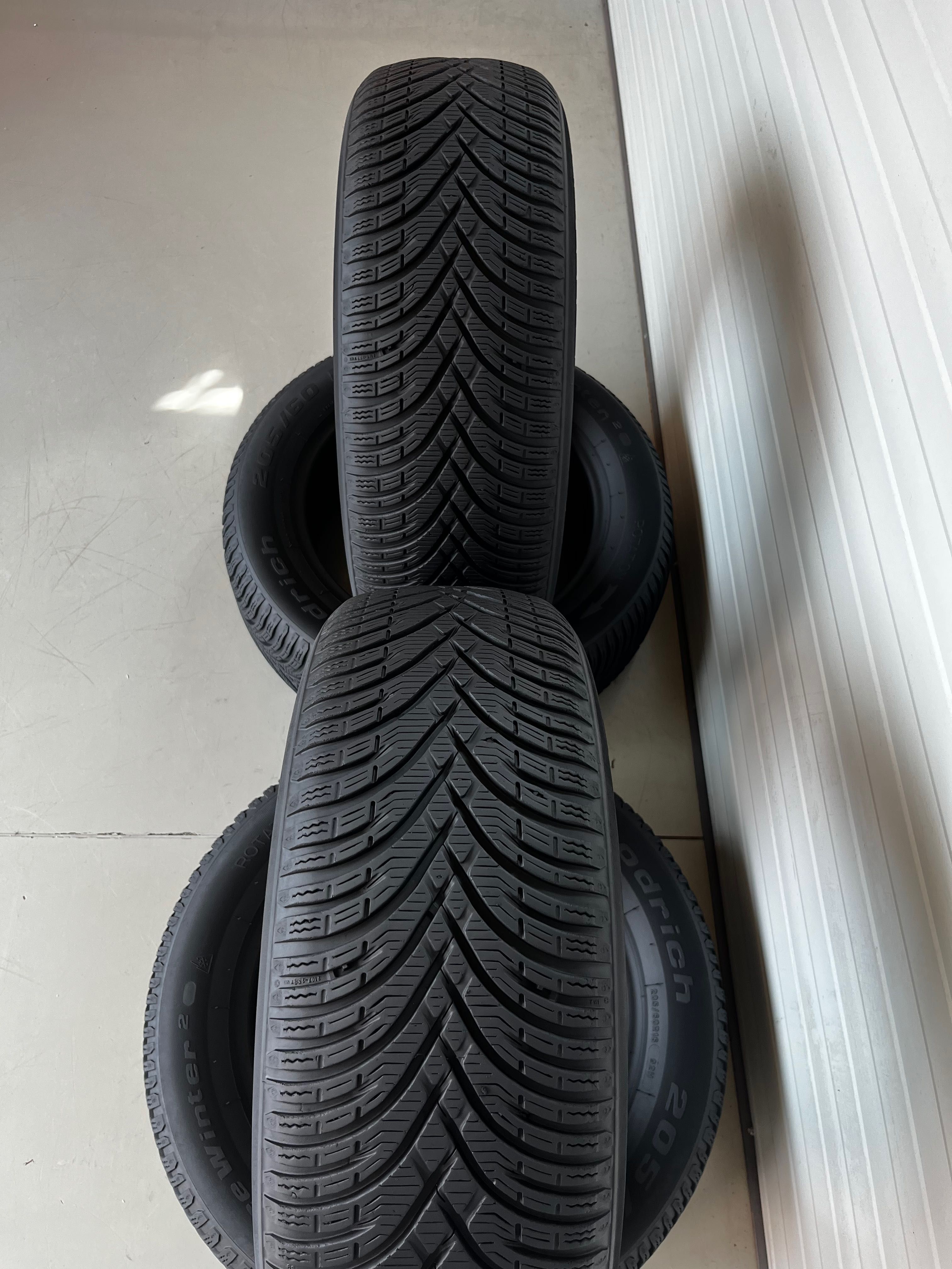 4бр Зимни гуми 205/60/16/BFGoodrich G-force winter/dot1619г/7.4мм Грай