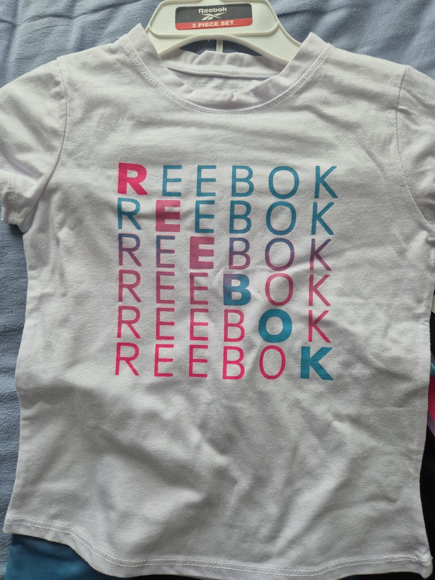 Комплект тениска и два клина Reebok