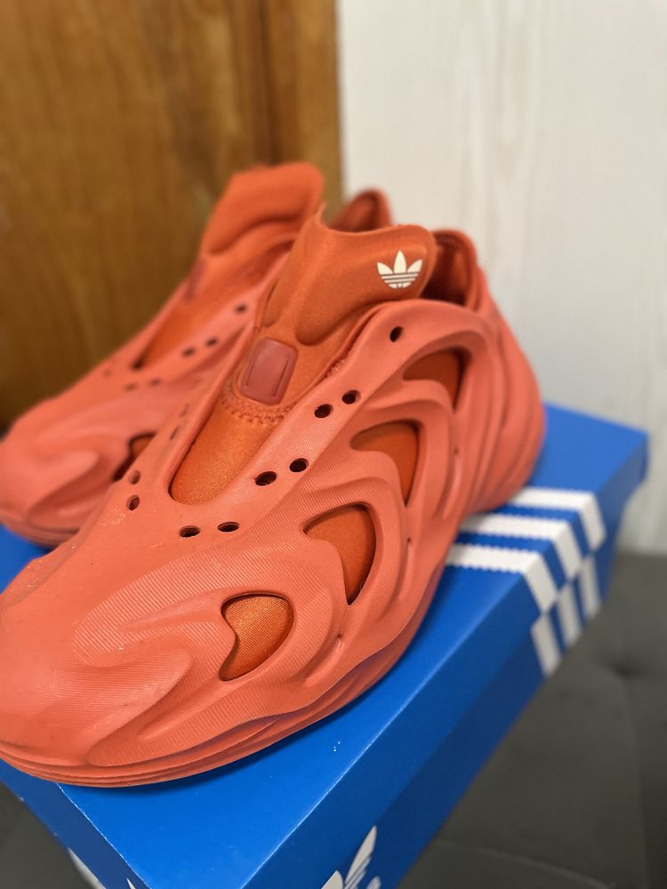 Adidas adiFum маратонки