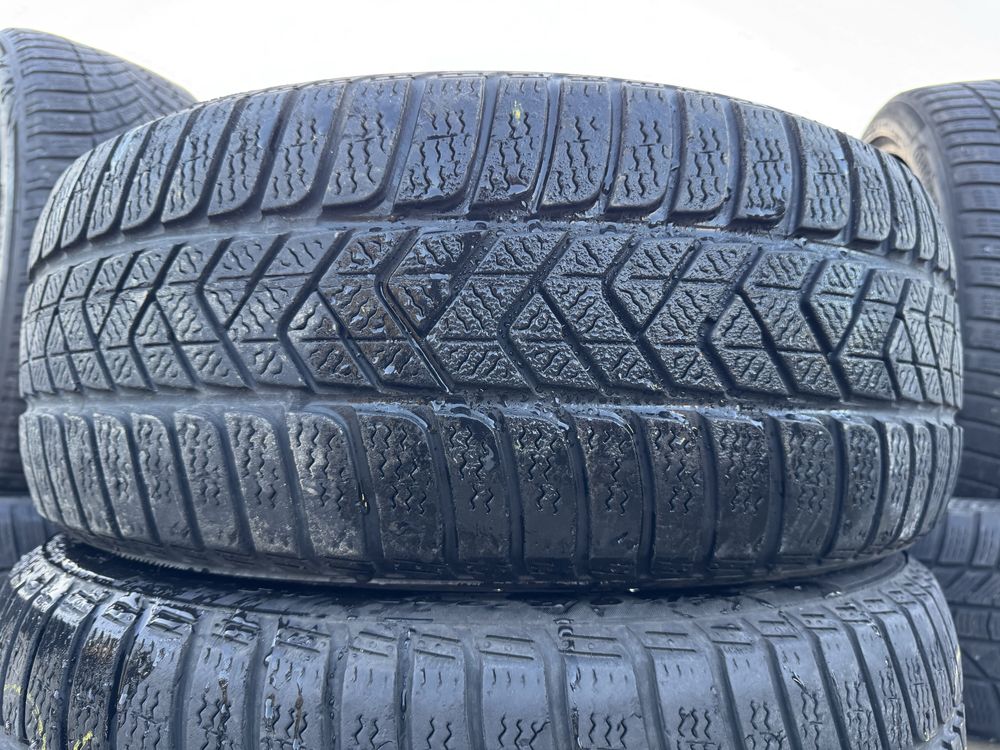 Anvelope 225/40/19 Pirelli