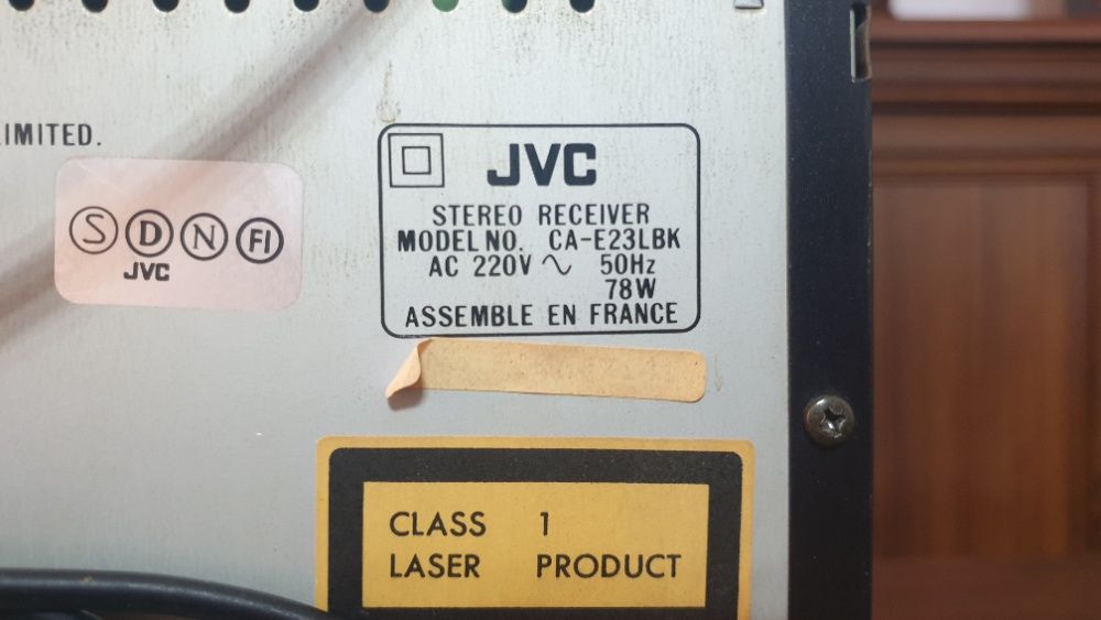 Combina audio JVC CA-E23L