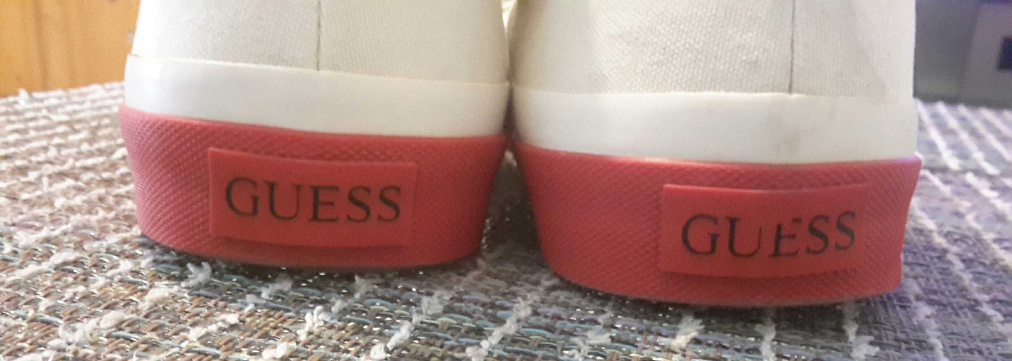 Уникални мъжки кецове GUESS