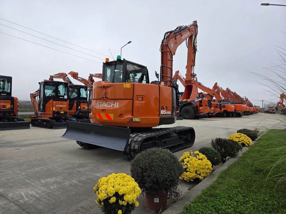 Hitachi ZX85, 2021, 4.088h, CUPLA RAPIDA+3 CUPE NOI, Senile CAUCIUC 90% ok, Inst hidr de picon pe bratele de excavare, A doua inst hidr pe bratele de excavare, Ad sapare 5m, ridica 4,5t, camera spate, 8.650kg, leasing 4 ani-6.500lei/luna, PROMOTIE 56.900