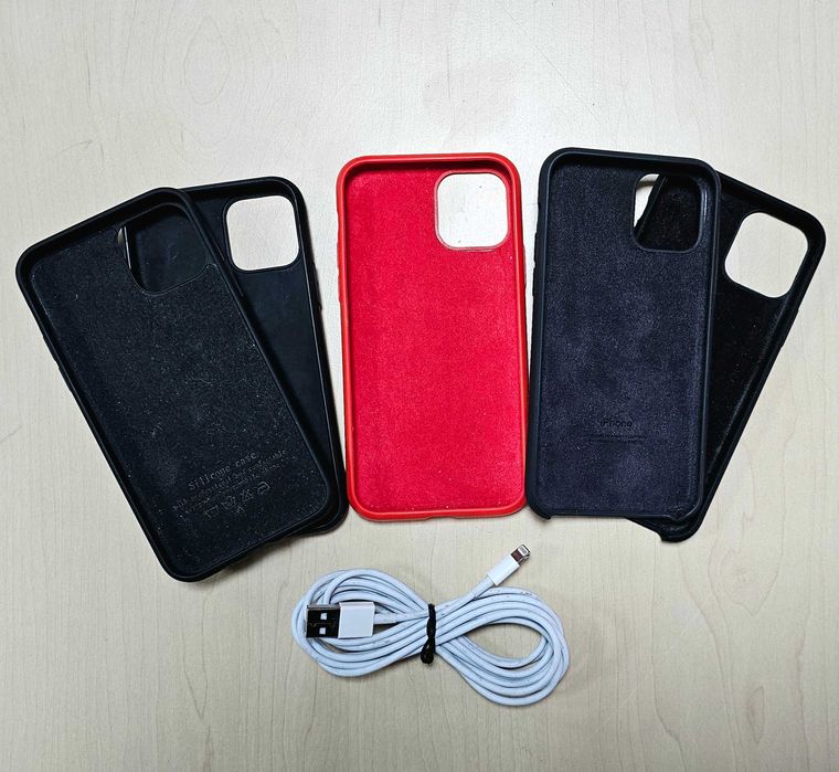 iPhone 11 pro - huse,căști,adaptor audio,cablu