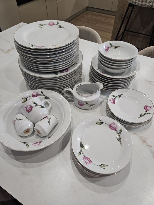 Продам столовый сервиз