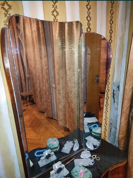 Мебель для спальни, антиквариат