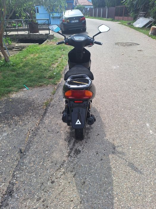 Vând sau schimb cu ceva mai mare