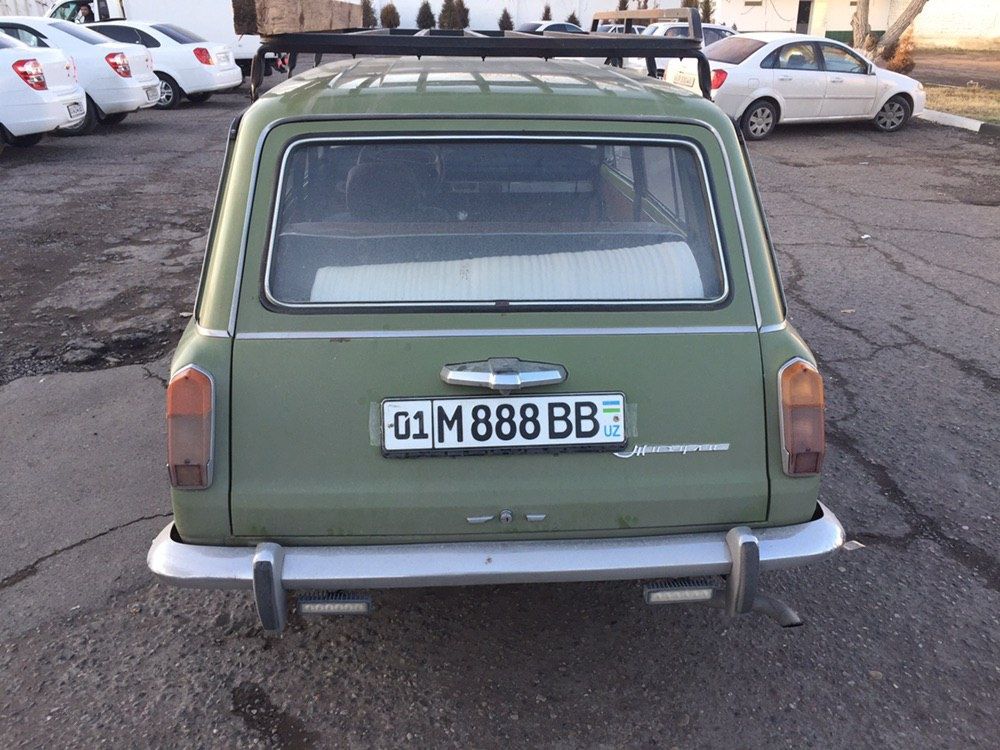 Jiguli Vaz 2102 .