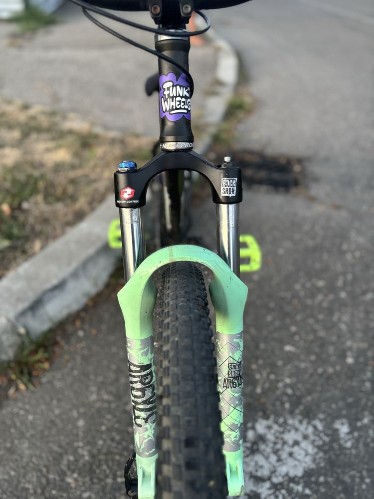 Bicicleta Dirt Jumper Customized, [ACCEPT SI SCHIMB]