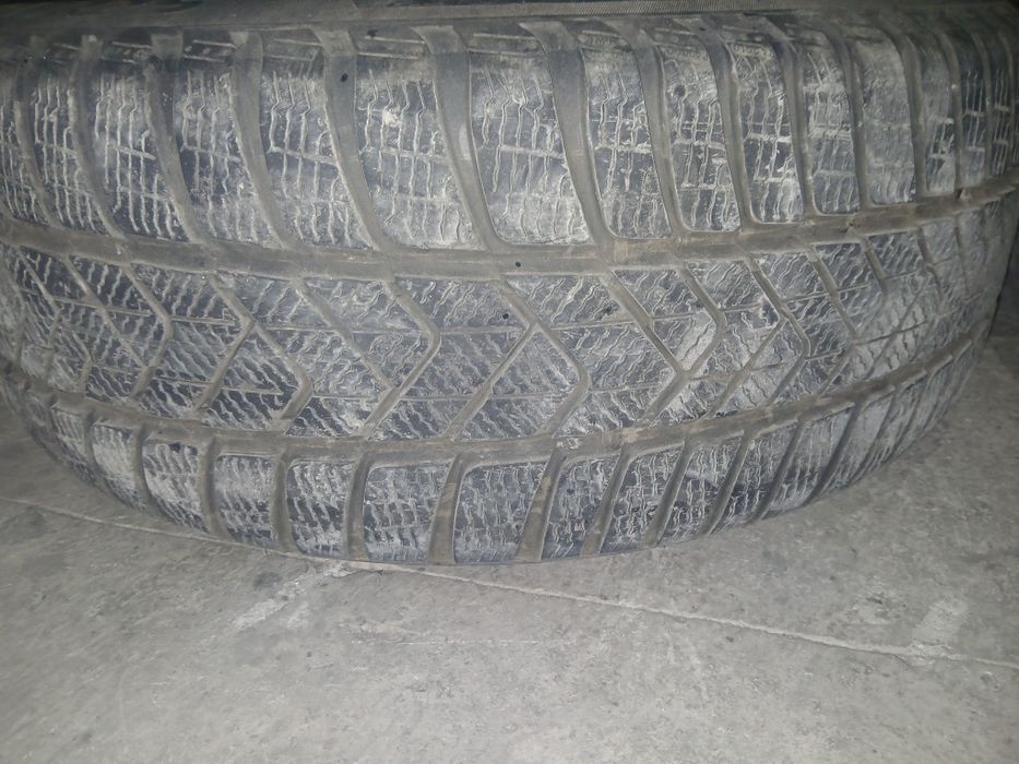 Vând roti de iarna bmw  5x120 r17