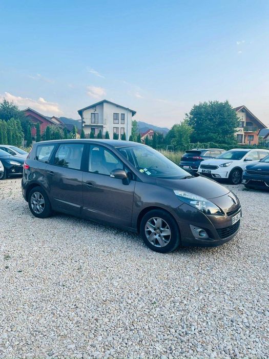 Renault Grand Scenic Euro5 - pret Black Friday