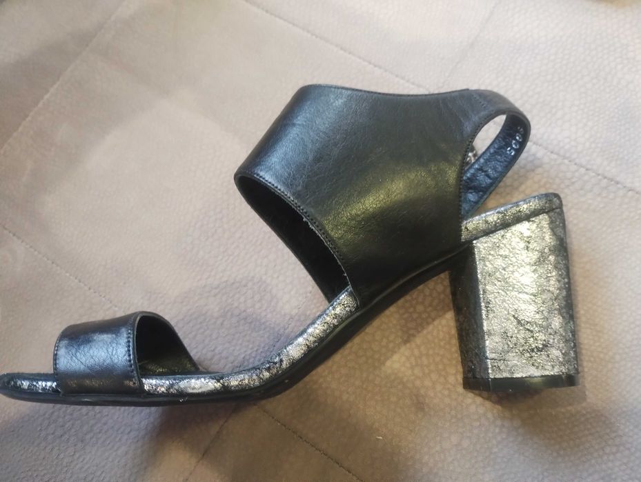 Промо!Дамски елегантни сандали , естествена кожа с висок ток. N40