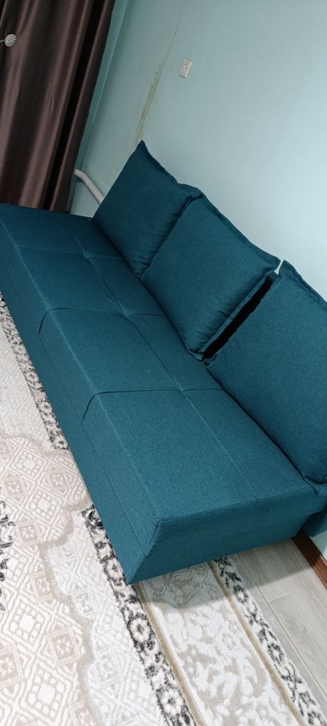 Продам Диван в отличном состоянии