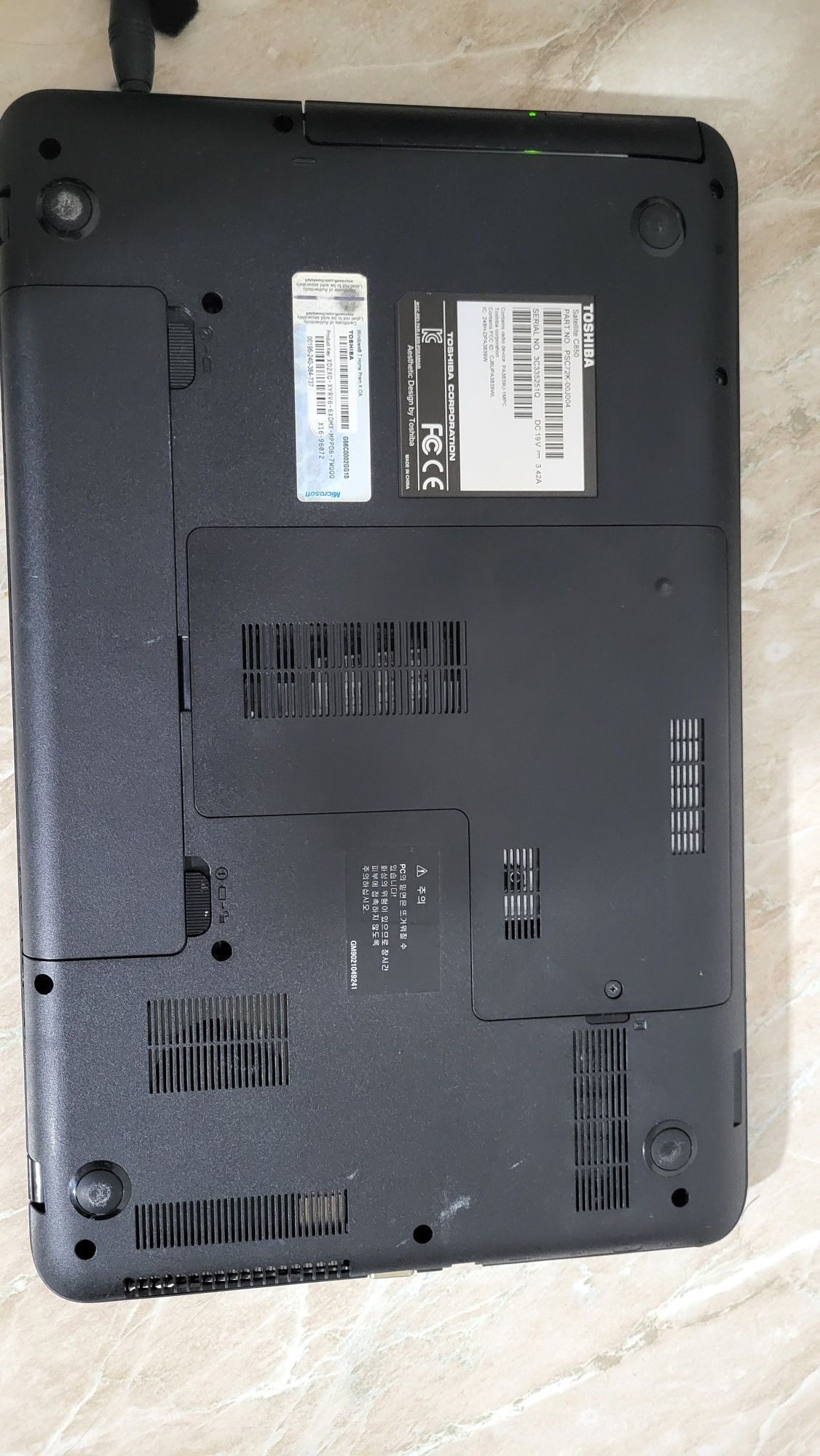 Ноутбук TOSIBA satellite C850