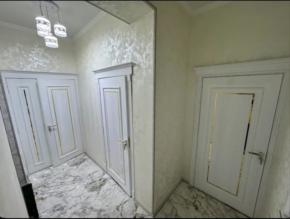 Урганч шахар Урология ёнида Янги Домда 2 хонали  квартира сотилади