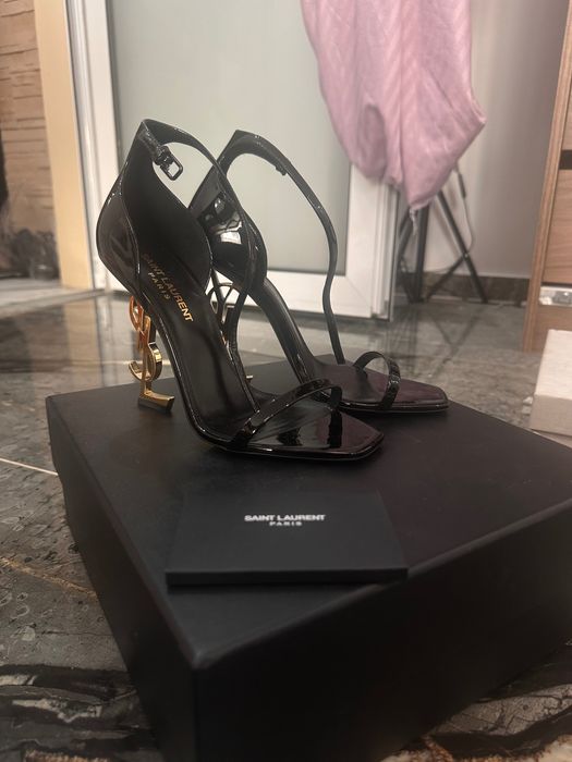 Оригинални токчета Saint Laurent