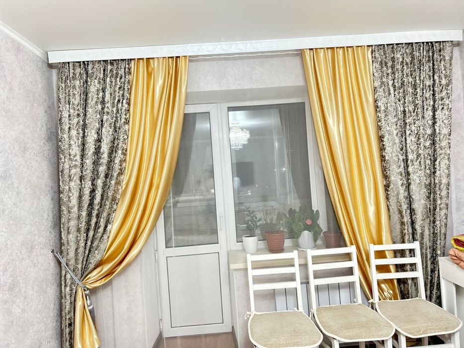 Продам шторы в отличном состоянии