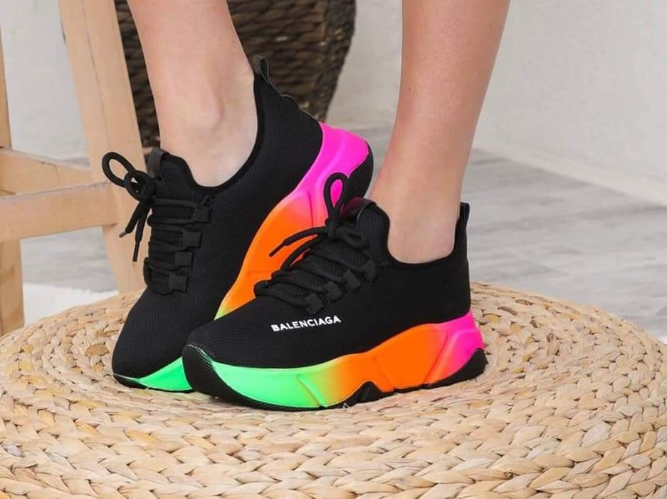 Adidași unisex modele deosebite
