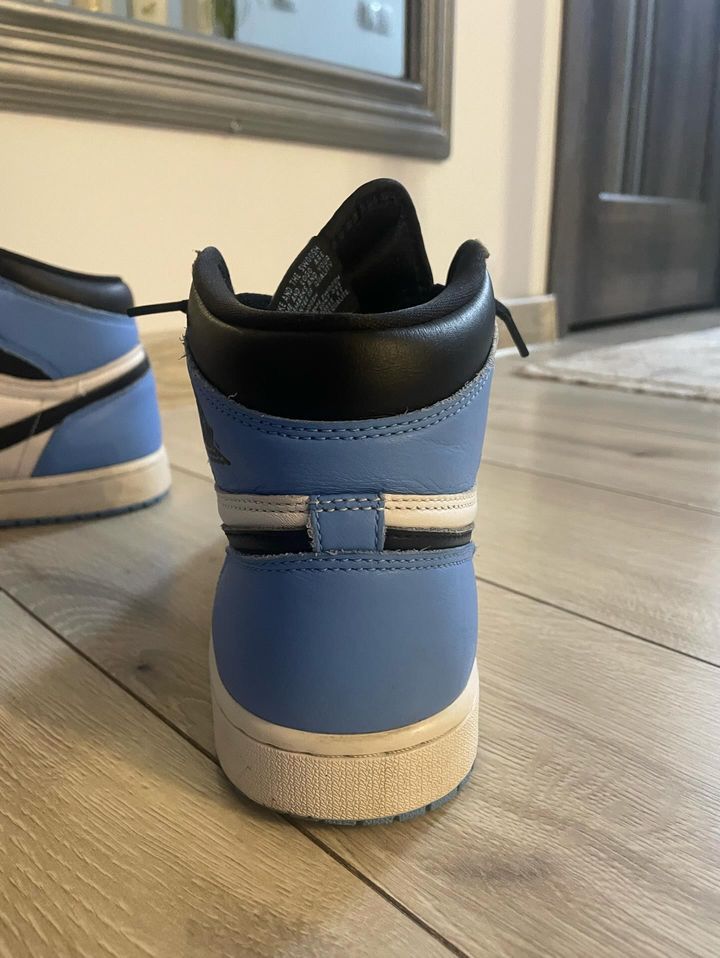 Jordan 1 High Unc Toe