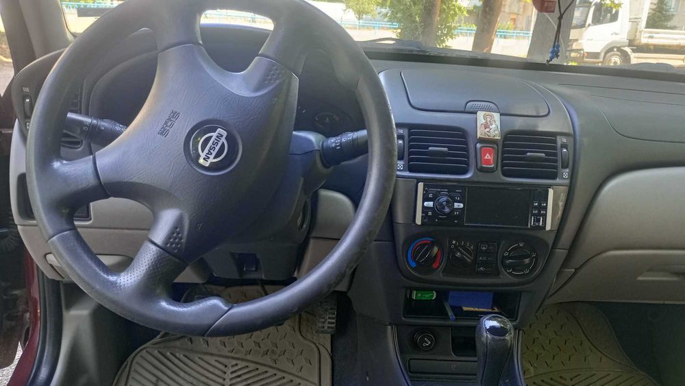 Продавам Нисан Алмера 1.8 / 116 HP