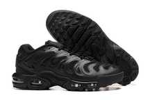 Нови мъжки маратонки Nike Air Max plus Drift all black