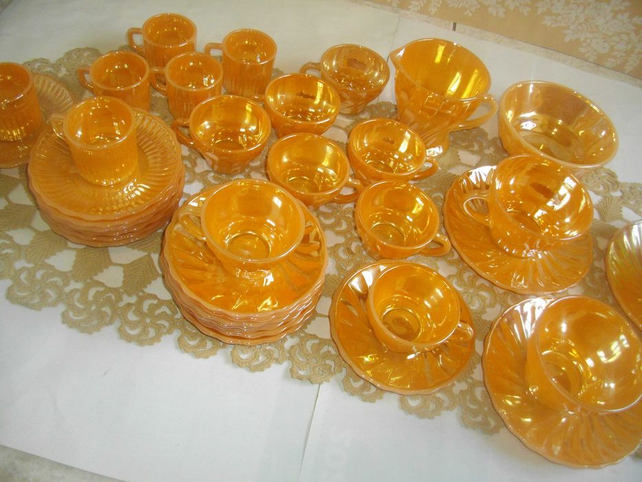 37 Части Нов Сервиз Чай Кафе Made in USA FIRE KING ANCHOR HOCKING-1940