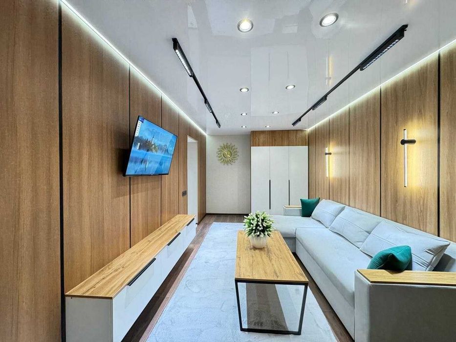 Продается Квартира с мебелью и техникой Метро Новза ! Звоните !!! 767*