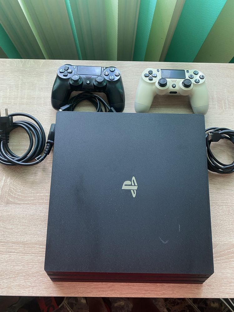 Vand PS -4 Pro pret 800 lei