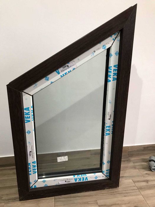 Fereastra termopan culoarea stejar inchis cu geam termopan triplu