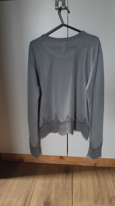 Bluza H&M cu broderie M