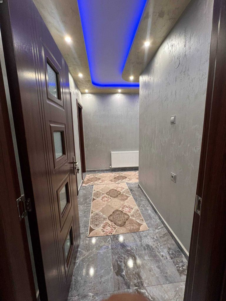 Продава се Къща в Карнобат - 192 кв.м за 1010 €/кв.м - Снимка #7