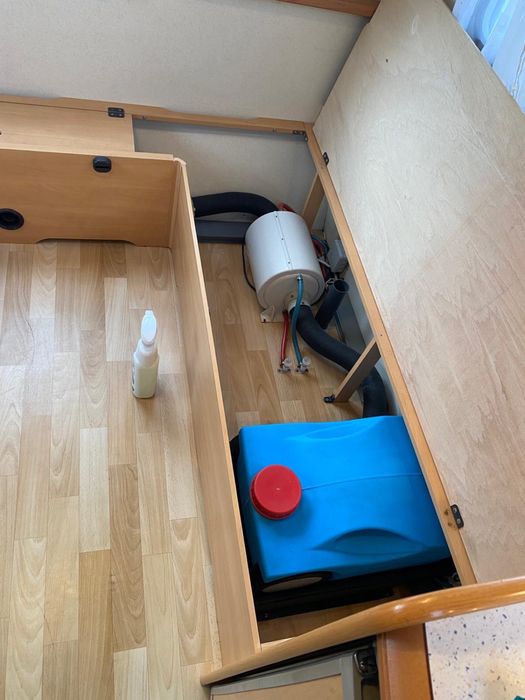 Vand rulota Hobby Deluxe 400 BK