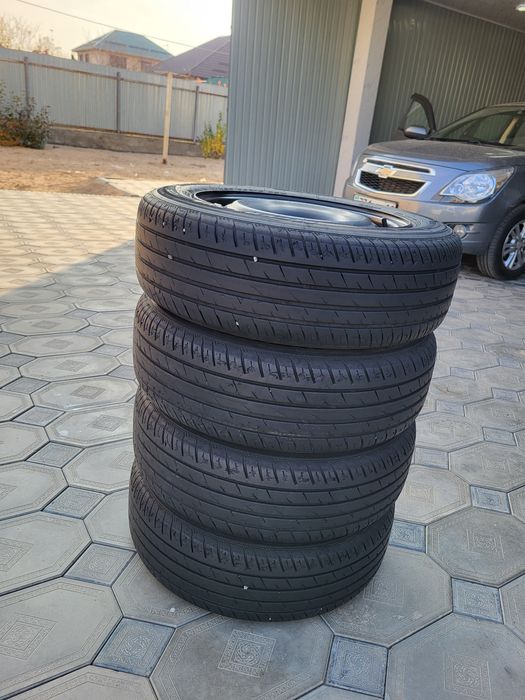 Продам шины с дисками 185/65/15 в отличном состояние.