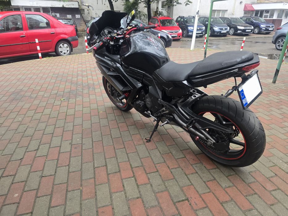 Kawasaki ER-6F, 649 cc