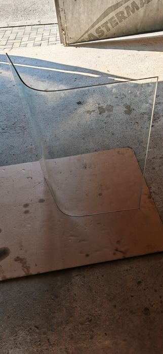 Sticla curbata pt.vitrine frigorifice