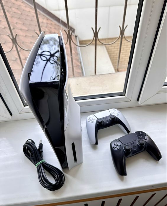 PlayStation 5 Slim Disk 1TB +Аккаунт