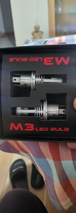 Продавам Лед крушки Н4