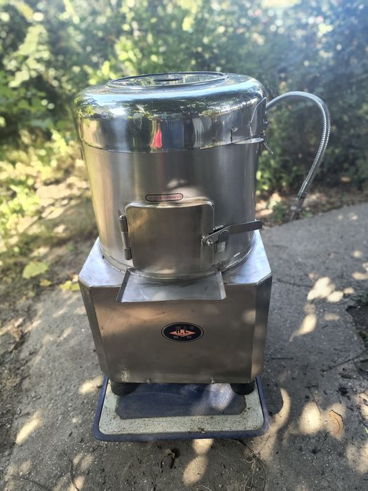 Masina de curățat cartofi