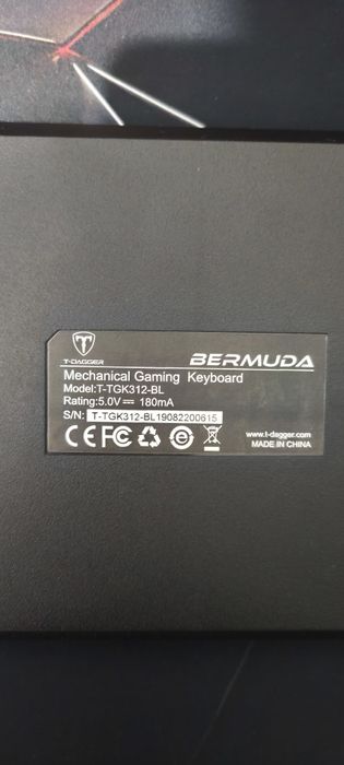 Tastatură mecanică de gaming T-DAGGER